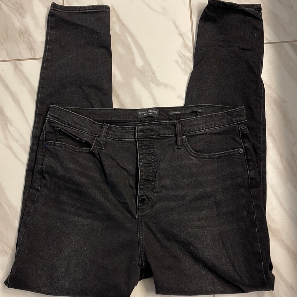 Banana Republic 33L black high rise skinny Jean, button fly